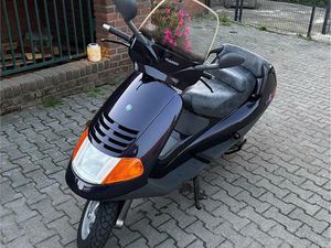 PIAGGIO HEXAGON EX 150 – SAMMLERZUSTAND NUR 2.600 KM