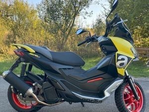 APRILIA SR GT 125 SPORT ABS GARANTIE