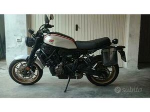 YAMAHA XSR 700 - 2023