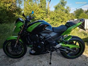 VENDS KAWASAKI Z750R