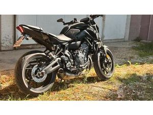 MT 07 PURE( FULL AKRAPOVIC )