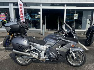 YAMAHA FJR 1300