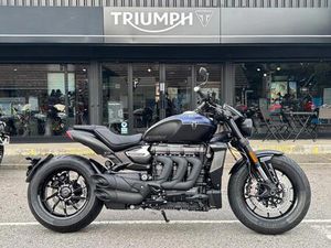 TRIUMPH ROCKET III STORM R