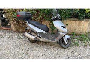 VENDO APRILIA LEONARDO 250 (2001 - 04) ST USATA A ORVIETO (CODICE 9828066) - MOTO.IT