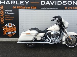 HARLEY-DAVIDSON TOURING STREET GLIDE 1690