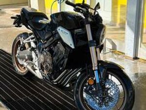 HONDA CB650R - NERO OPACO - 970KM