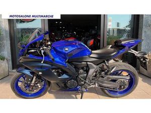 VENDO YAMAHA YZF R7 (2021 - 25) USATA A TREZZANO SUL NAVIGLIO (CODICE 9827753) - MOTO.IT