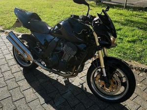KAWASAKI Z1000 SCHWARZ BJ 2007, IXIL ABGASANLAGE