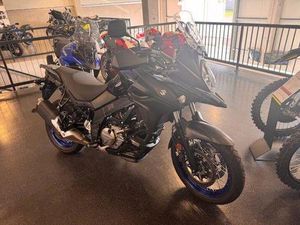 SUZUKI V-STROM 650 TOP ZUSTAND INKL. TANKRUCKSACK