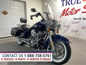2013 HARLEY-DAVIDSON ROAD KING CLASSIC CANADIAN HARLEY/VANCE & H