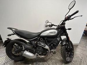DUCATI SCRAMBLER 800 ICON DARK