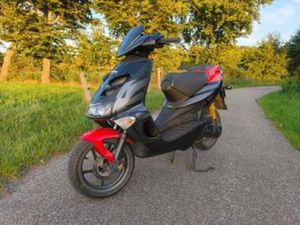 APRILIA SR50 MET MHR REPLICA! — SCOOTERS | APRILIA — MARKTPLAATS