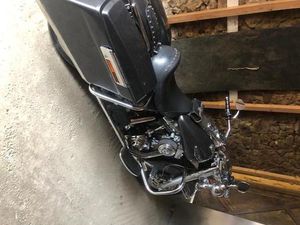 ② HARLEY-DAVIDSON ROADKING