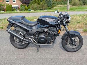 TRIUMPH SPEED TRIPLE 900