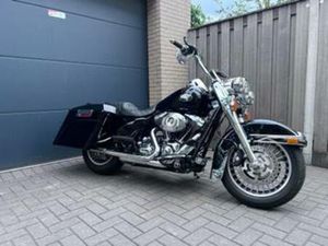 HARLEY-DAVIDSON ROAD KING UIT 2011 MET 66.273 KM — MOTOREN | HARLEY-DAVIDSON — MARKTPLAATS