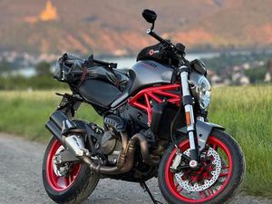 DUCATI MONSTER 821, ZAHNRIEMEN NEU + ZUBEHÖR