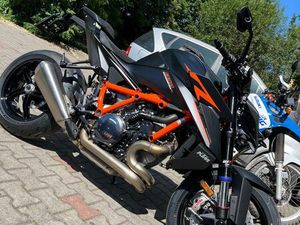 KTM SUPER DUKE