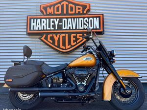 HARLEY DAVIDSON SOFTAIL HERITAGE 1868 CLASSIC