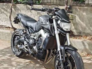 YAMAHA MT-09 GRIGIO