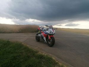HONDA FIREBLADE SC59