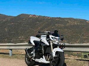 SUZUKI GSR 750 ABS ODER TAUSCHE FZ1 S1000R