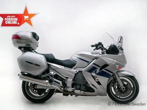 YAMAHA FJR1300 SNABB HEMLEVERANS • 2008