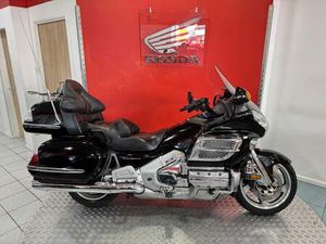 USED HONDA GL1800 GOLD WING FOR SALE IN SURREY