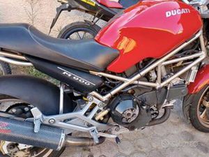 DUCATI MONSTER M900