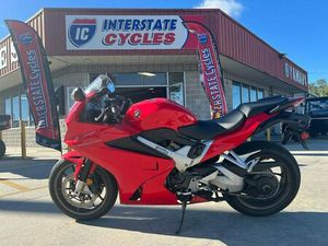 2015 HONDA® INTERCEPTOR DLX