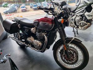 TRIUMPH BONNEVILLE T 120