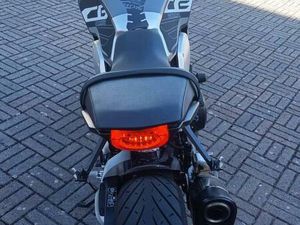 VENDO HONDA CB 1000 R + NEO SPORT CAFÈ (2019 - 20) USATA A ROMA (CODICE 9828846) - MOTO.IT