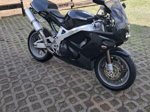 HONDA FIREBLADE SC28 MIT ERST 23000KM