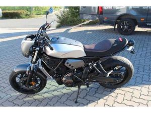 YAMAHA XSR 700