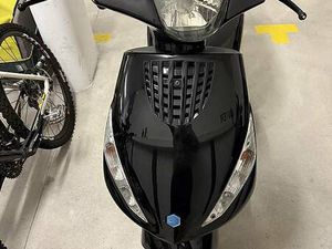 VENDESI PIAGGIO ZIP 50 4T CANTON TESSIN -