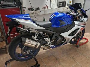 SUZUKI GSXR 1000 R