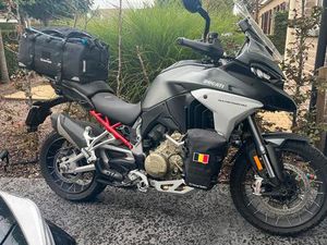 ② DUCATI MULTISTRADA V4S RADAR MET FABRIEKSGARANTIE