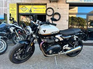 TRIUMPH SPEED TWIN 1200