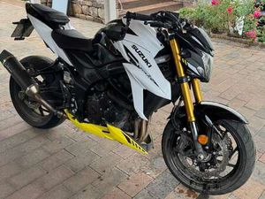 SUZUKI GSX-S 750