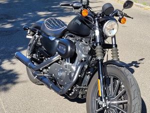 VENDS HD IRON 883