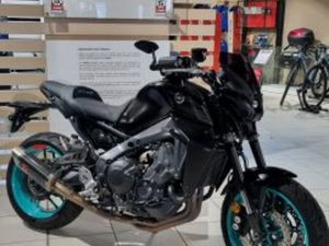 YAMAHA MT-09 35KW 2023 900 CM3 | MOTO ROADSTER | 6 436 KM | GRIS | 44700 ORVAULT