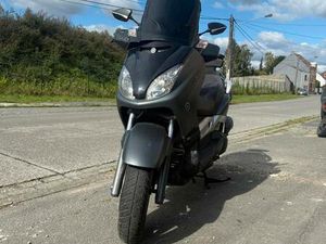 ② A VENDRE XMAX 125
