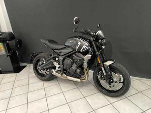 TRIUMPH TRIDENT 660 *VIEL ZUBEHÖR*
