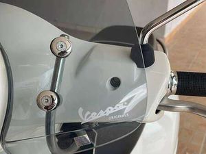 VESPA GTS 300 SUPER BIANCO