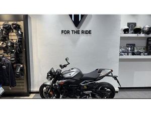 VENDO TRIUMPH STREET TRIPLE 765 RS (2023 - 25) USATA A ROMA (CODICE 9830237) - MOTO.IT