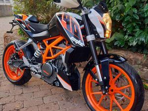 KTM 390 DUKE