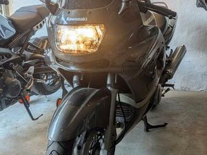KAWASAKI ZZR 600 2. HAND, NEUE REIFEN/SERVICE ÜBER 2300€