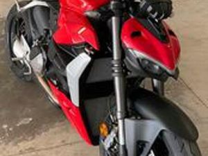 DUCATI STREETFIGHTER V2