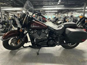 2018 HARLEY-DAVIDSON® HERITAGE CLASSIC