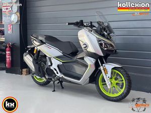 QJ MOTOR ATR 125 SCOOTER NEUF GARANTIE 3 ANS 2025