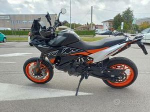 KTM 890 SMT 2025